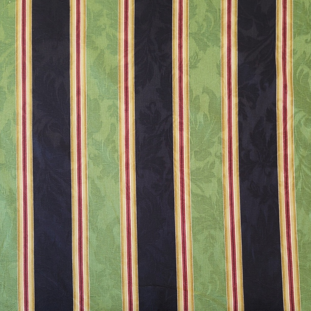 Set of 2 custom Euroshams w/ pillow forms (2) green and black Waverly stripe EUC